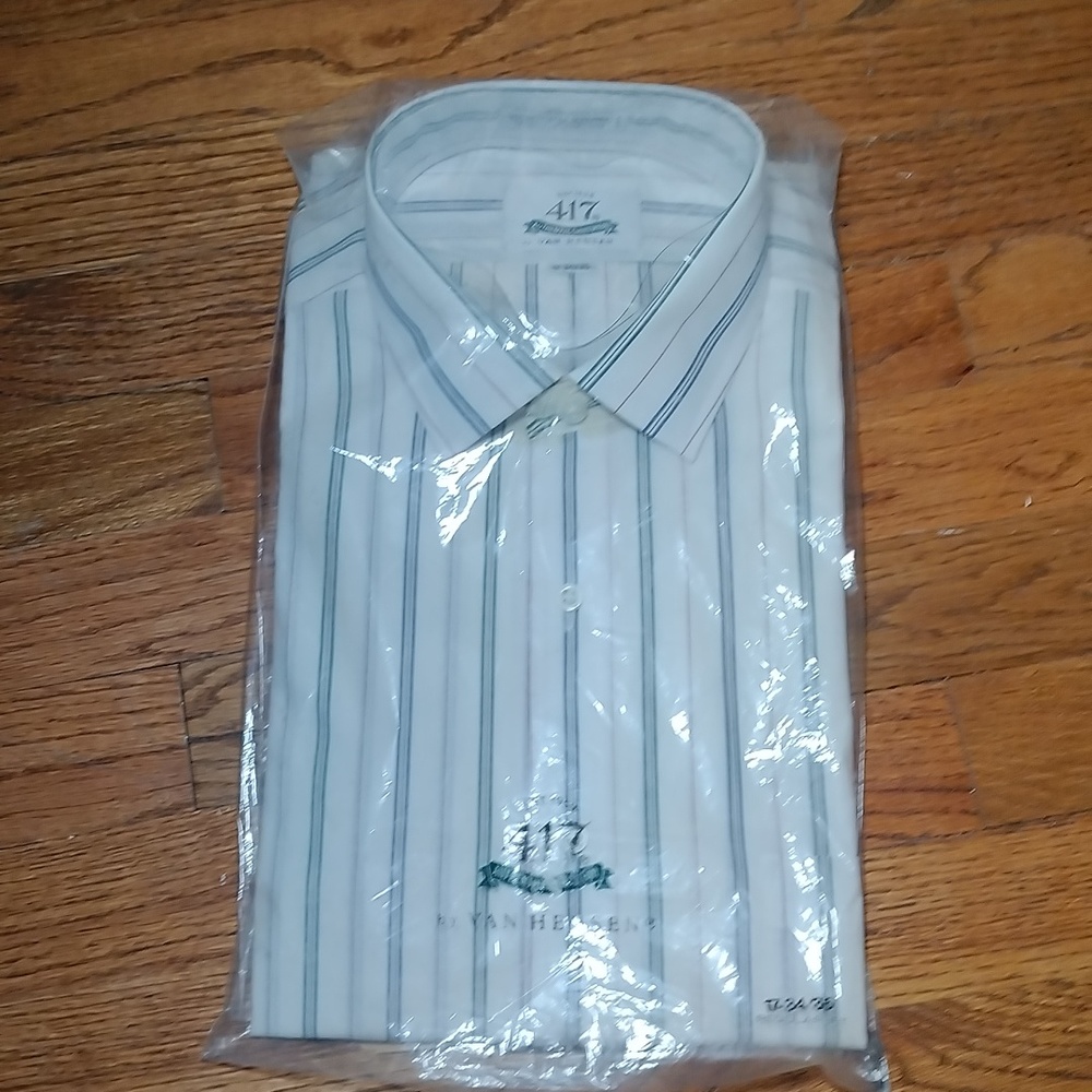 Van Heusen Men's Button Down Dress Shirt 17 34/35 Regular Fit BRAND NEW